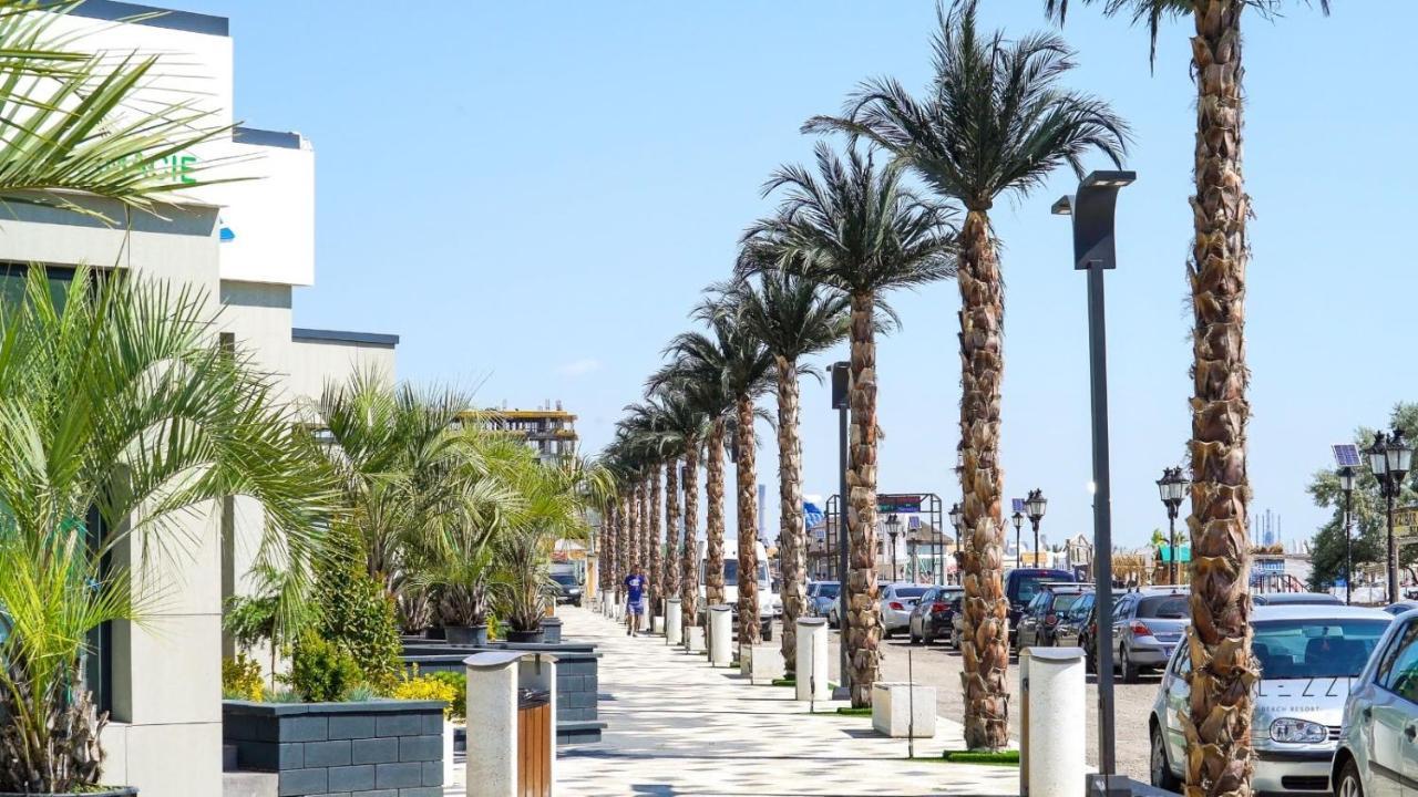Mur Apartament Alezzi Beach Resort Năvodari Exteriér fotografie